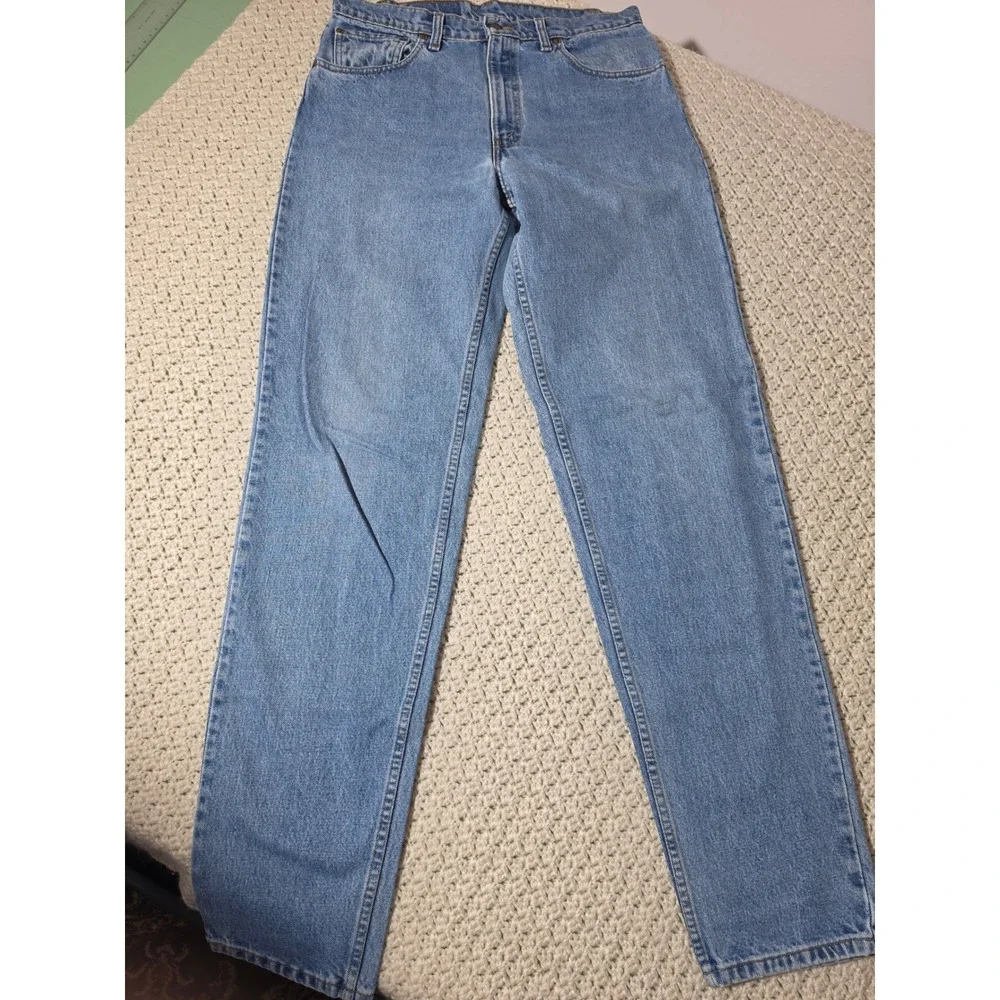 Levi's 550 Jeans Mens 34x36 Blue Excellent Relaxed Fit Tapered Leg Light Wash